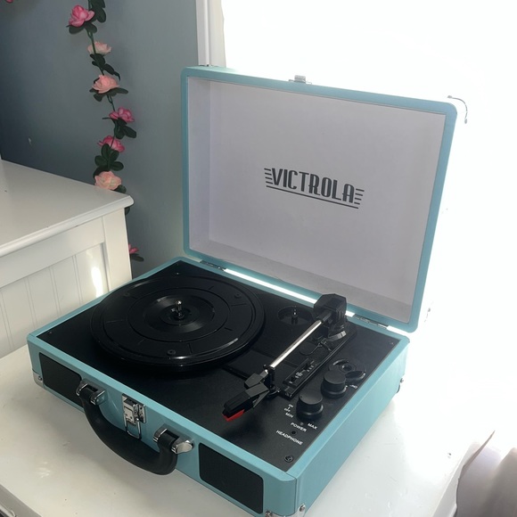 VICTROLA Reccord Player - Picture 4 of 4